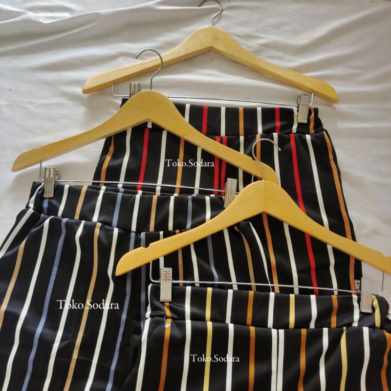 Celana Pendek Scuba // Motif Salur Warna // Celana Haul