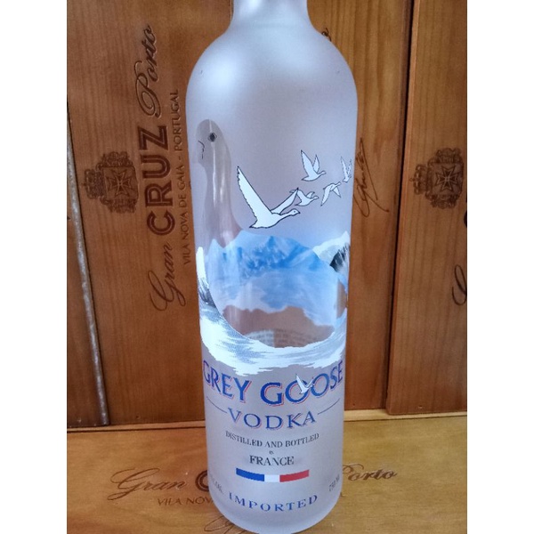 Grey Goose Vodka bottle 750ml