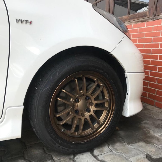 Replica Volk Rays RE30 R15