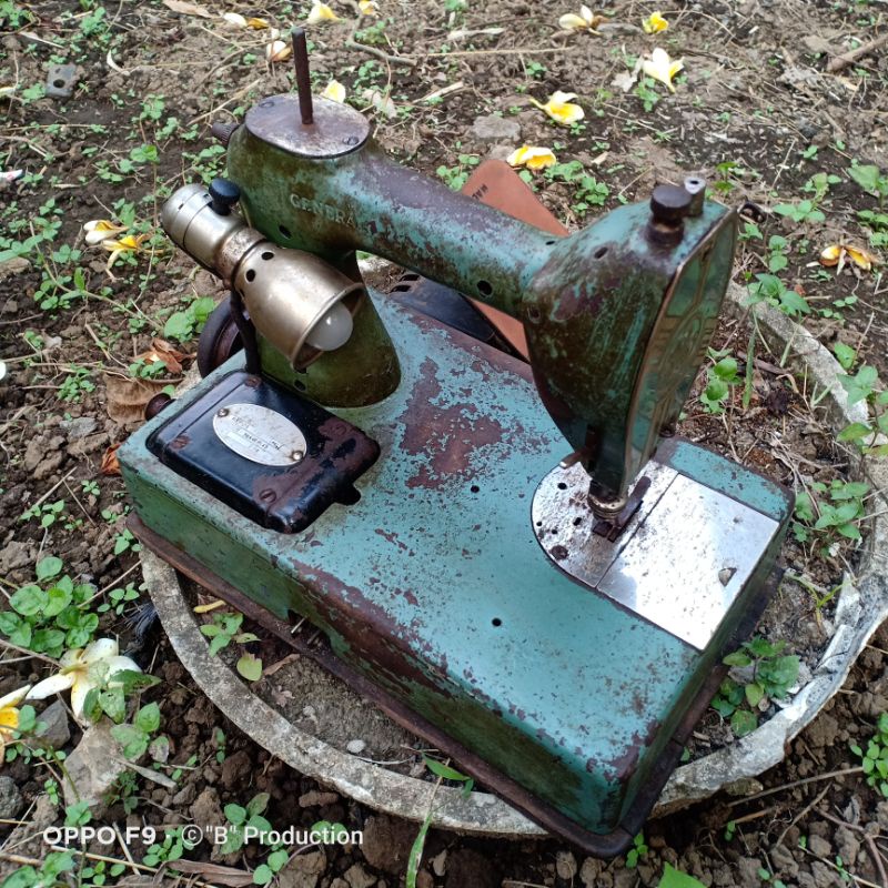 Mesin jahit kuno antik general electric USA