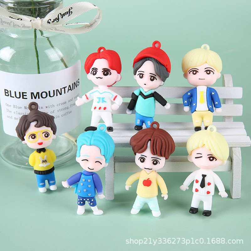 Gantungan Kunci BTS Miniatur Figure Gantungan Karakter BTS Tiny Tan Bangtan Gantungan Tas / Souvenir