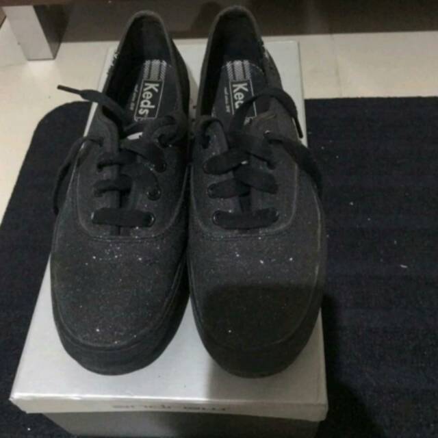 keds triple black