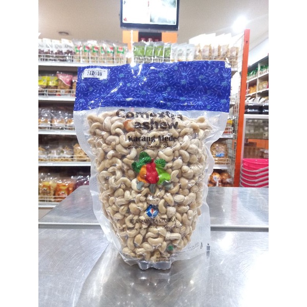 

Kacang Mente Mentah Hj Mbok Sri 1 Kg