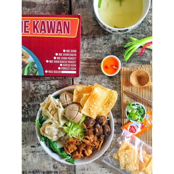 

Mie Ayam Kawan Frozen Super Komplit