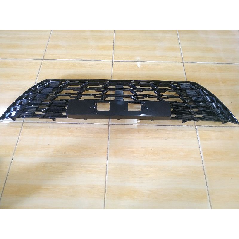 Grill ram bumper depan Toyota Avanza Veloz tahun 2016