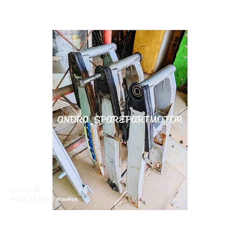 SWING ARM/SUPIT YAMAHA VIXION OLD LAMA ORIGINAL