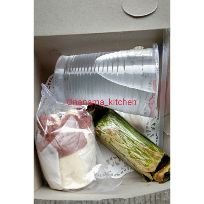 

Snack Box Paket Ekonomis 2 Kue