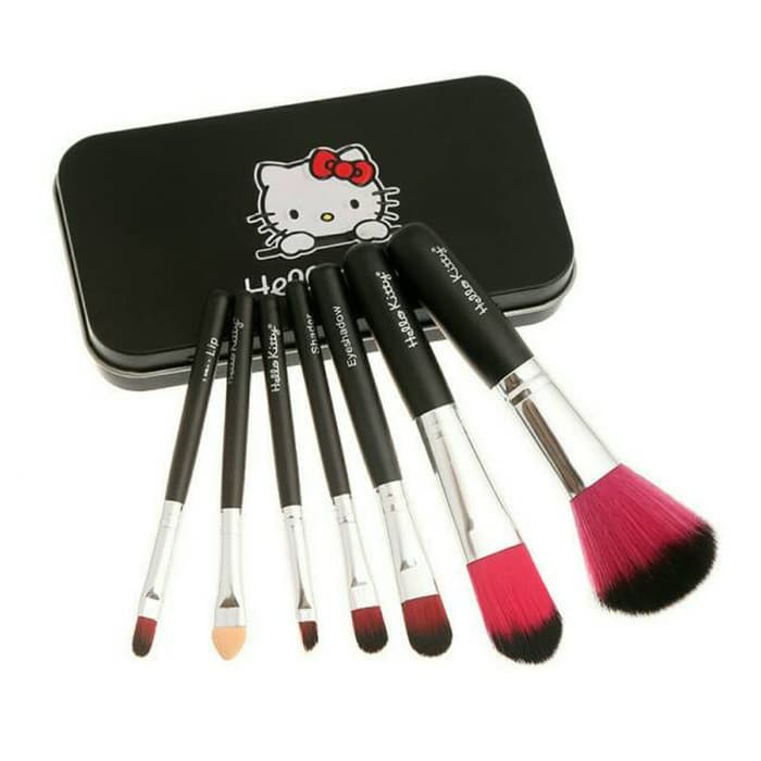 Hello Kitty Mini Makeup Brush Set terdiri dari 7 in 1( kuas mini/travel )