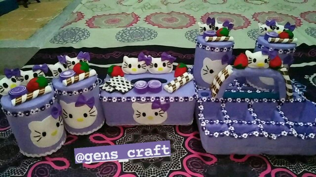 Toples Hias Set Flanel