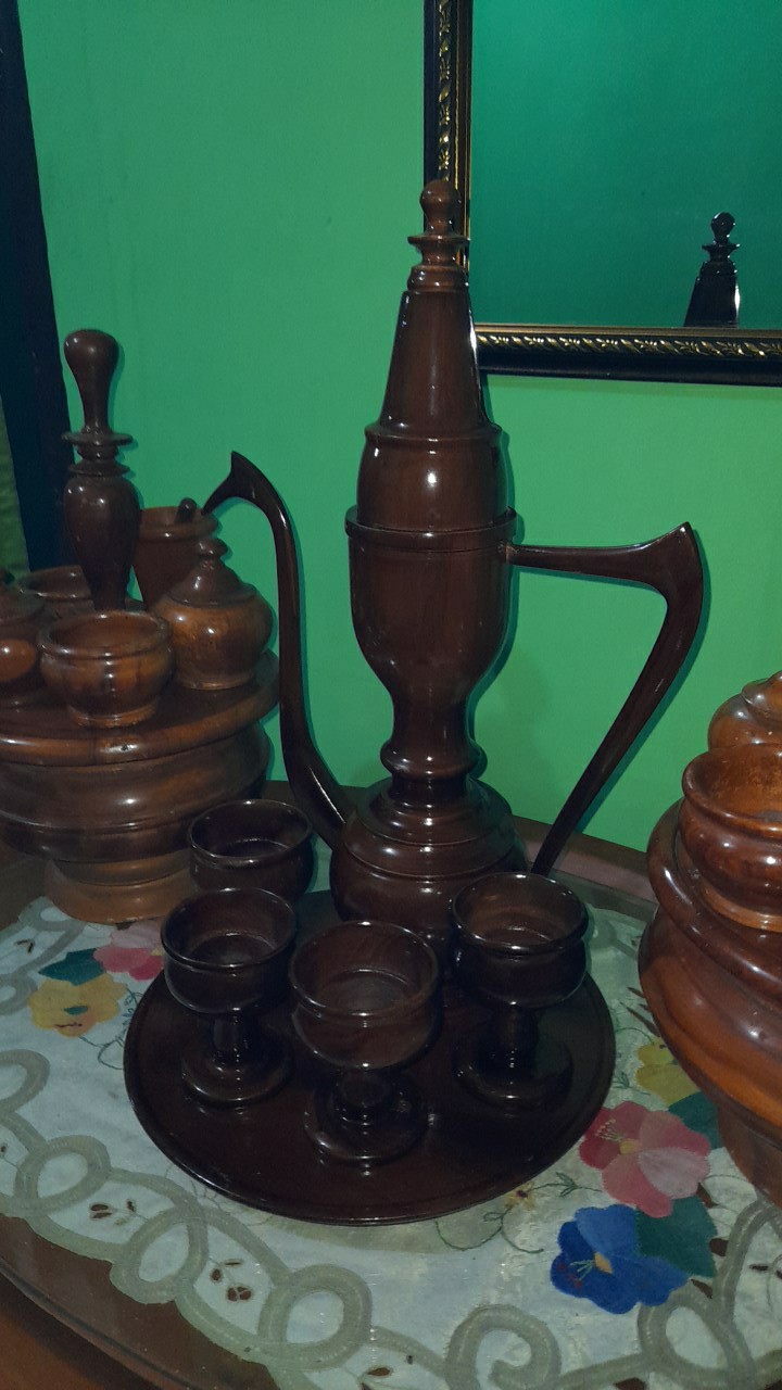 Teko Hias Aladin Dari Kayu Jati