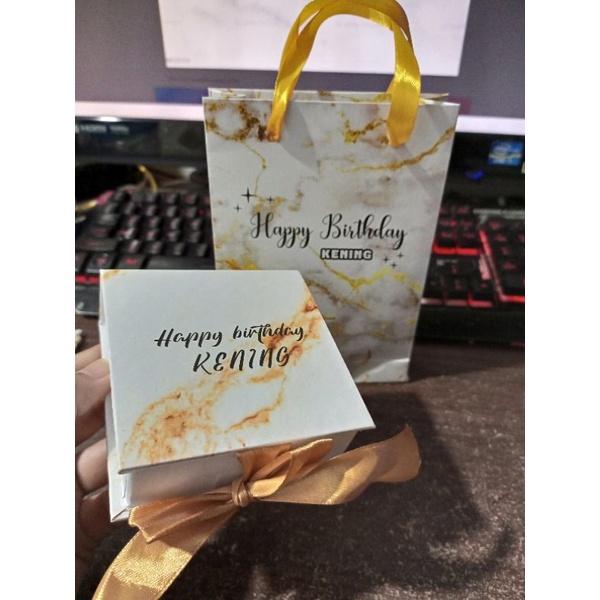 

paket custom box kotak kado hardbox dan paperbag souvenir