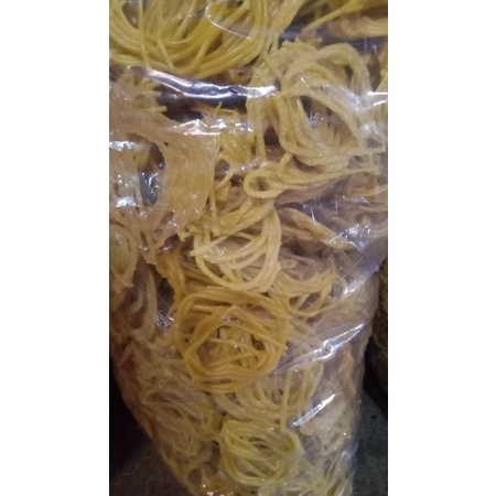 

Krupuk Mie kuning / Krupuk Mentah