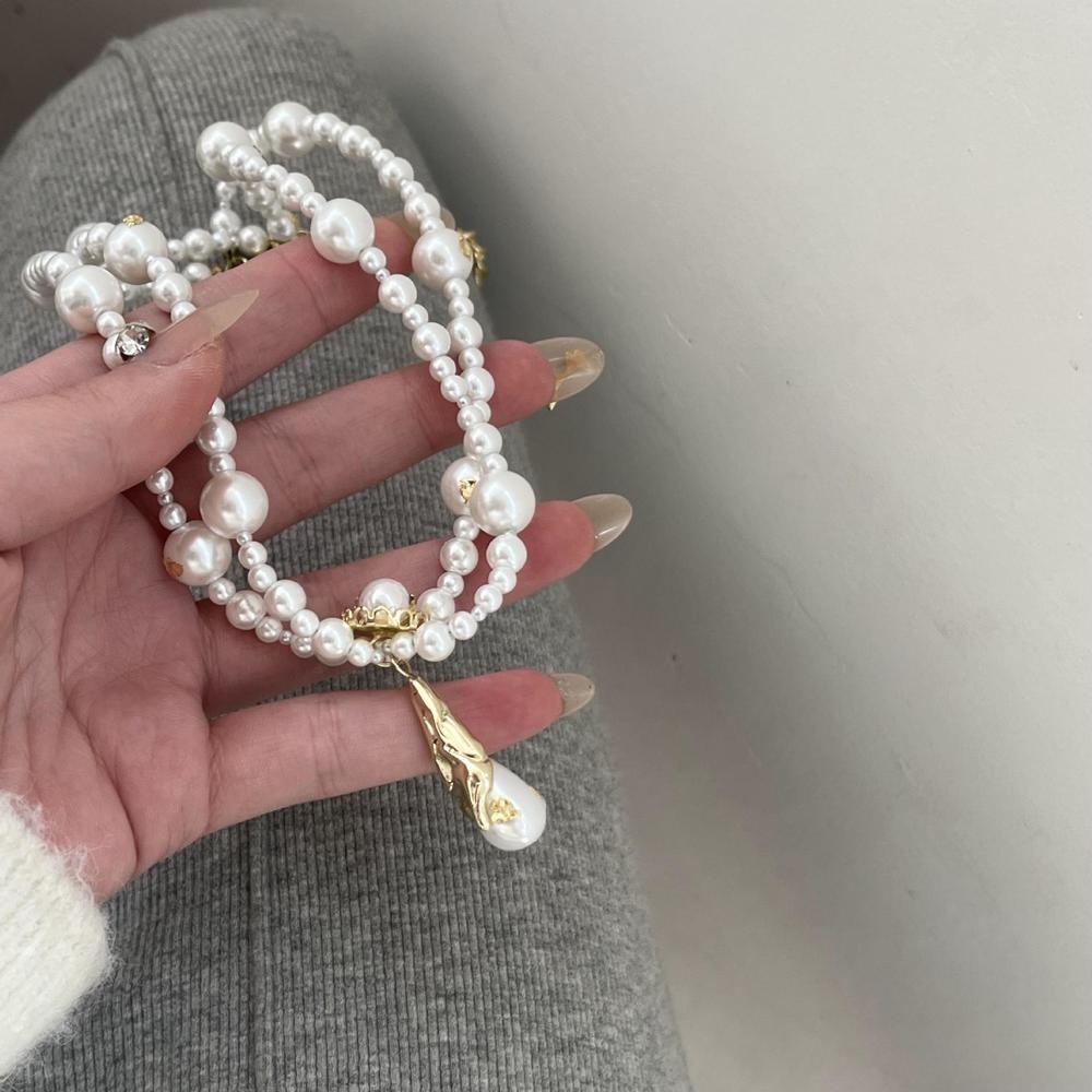 Kalung Rantai Klavikula Lapisan Ganda Aksen Mutiara Gaya Retro Untuk Wanita