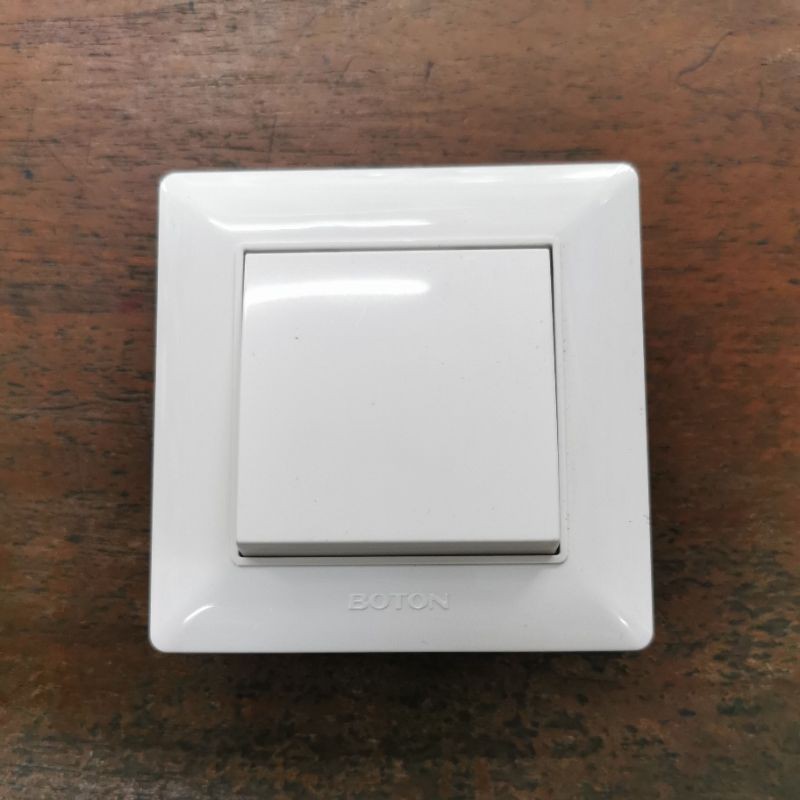 SAKLAR ENGKEL INBOW DALAM TEMBOK BOTON / CETEKAN ISI 1 BOTON