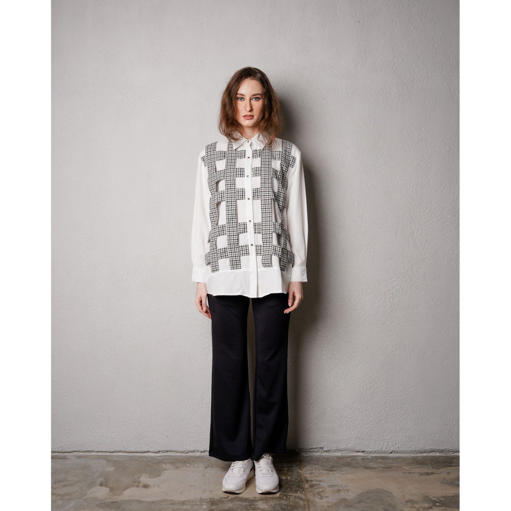 

Namirah The Label - Kala Top