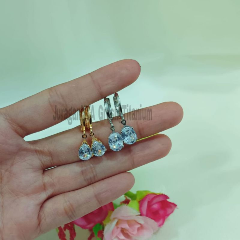 Anting Titanium Desi Mata Satu Gold Silver Super Cantik Anti Karat