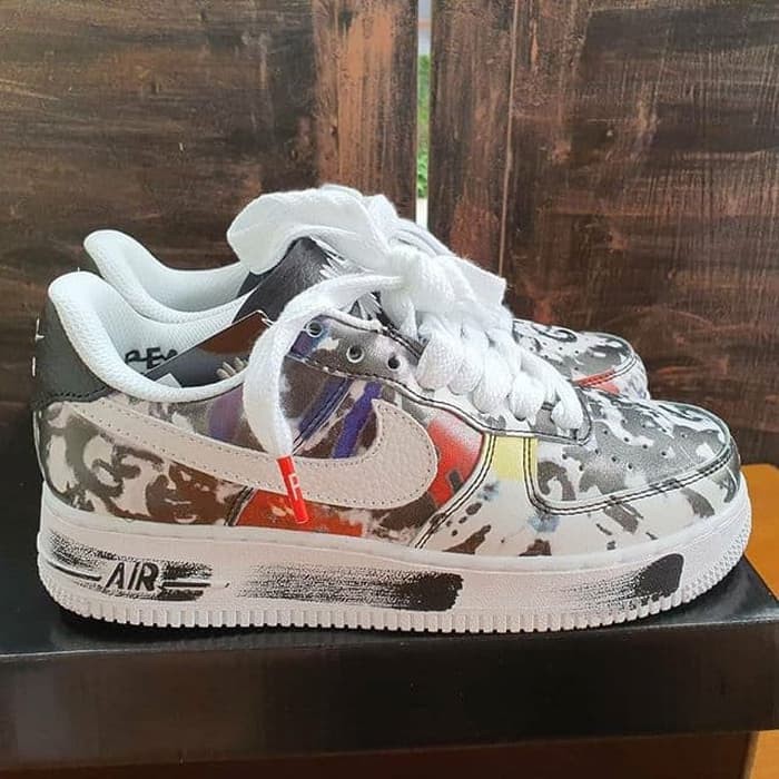 peace minus one white