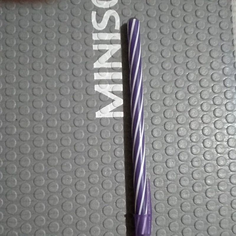 

bolpoin gel hitam