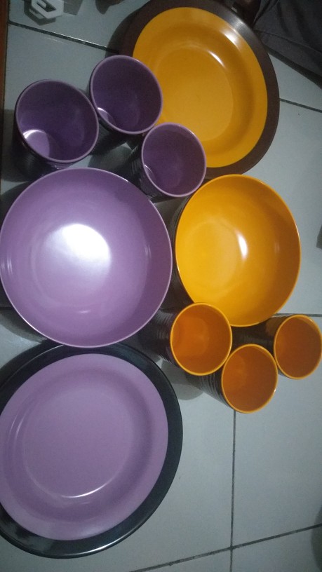 P09a5 Piring Makan 2 Warna Kuning Choco 9 Golden Dragon