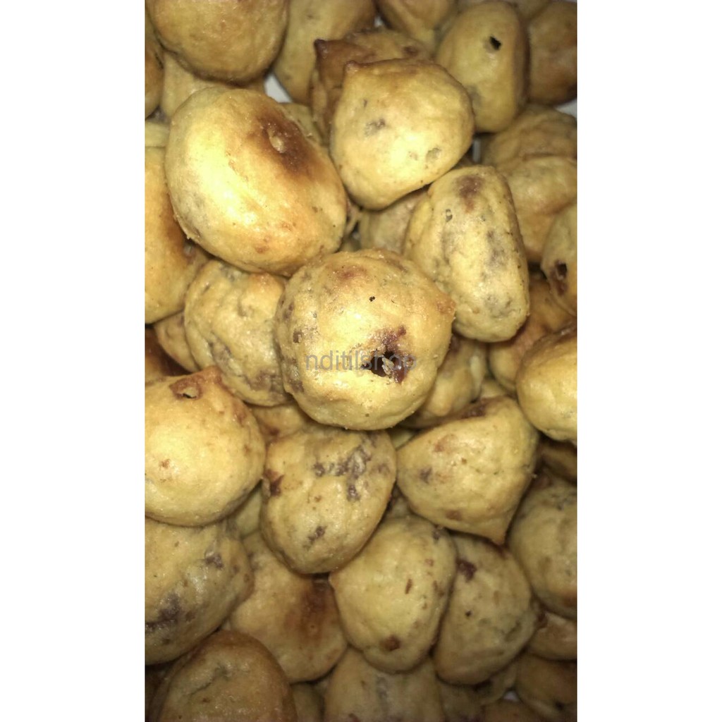 

Soes Mini coklat Merk G&G per 100g