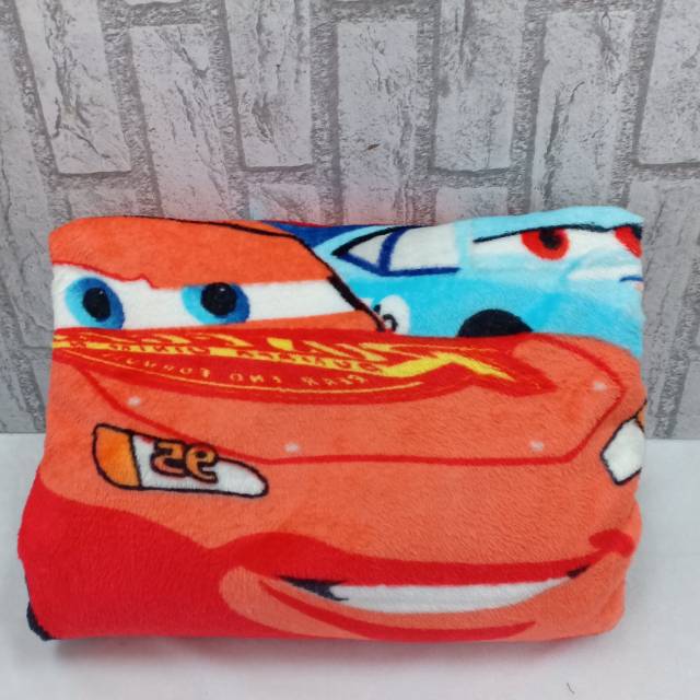 Selimut Karakter cars