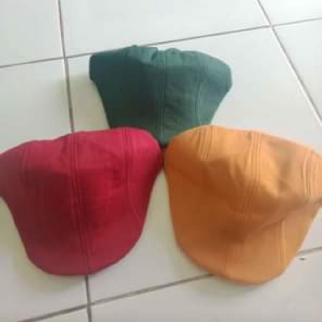 flat cap hat kaos / topi kodok / topi copet / topi pelukis /topi sutradara/ topi pria wanita