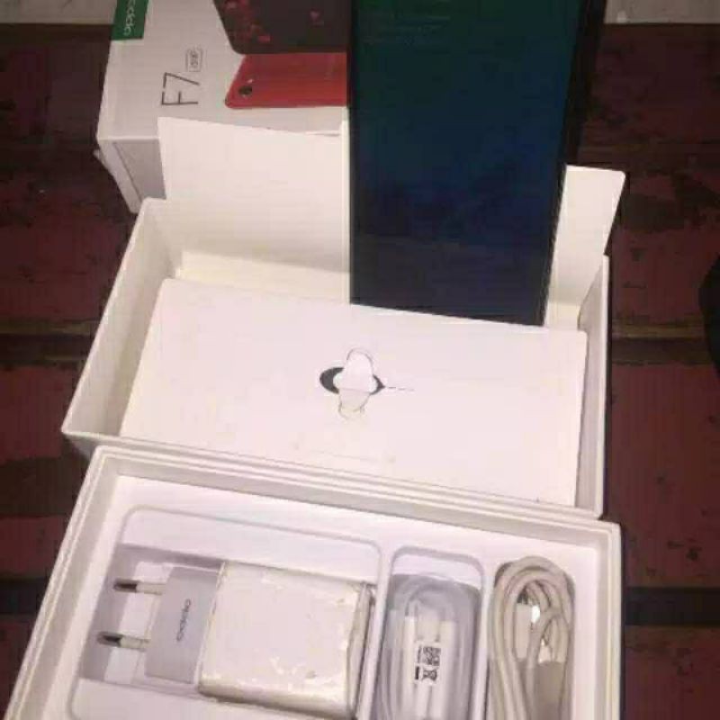 OPPO F7 SECOND