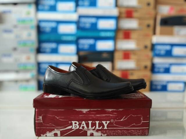 BALLY Sepatu Pantofel Kulit Asli