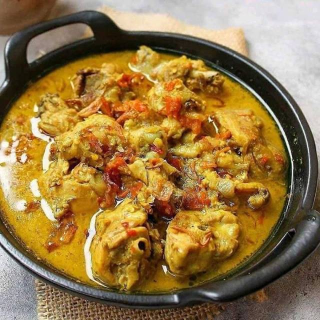 

Gulai ayam 1 ekor