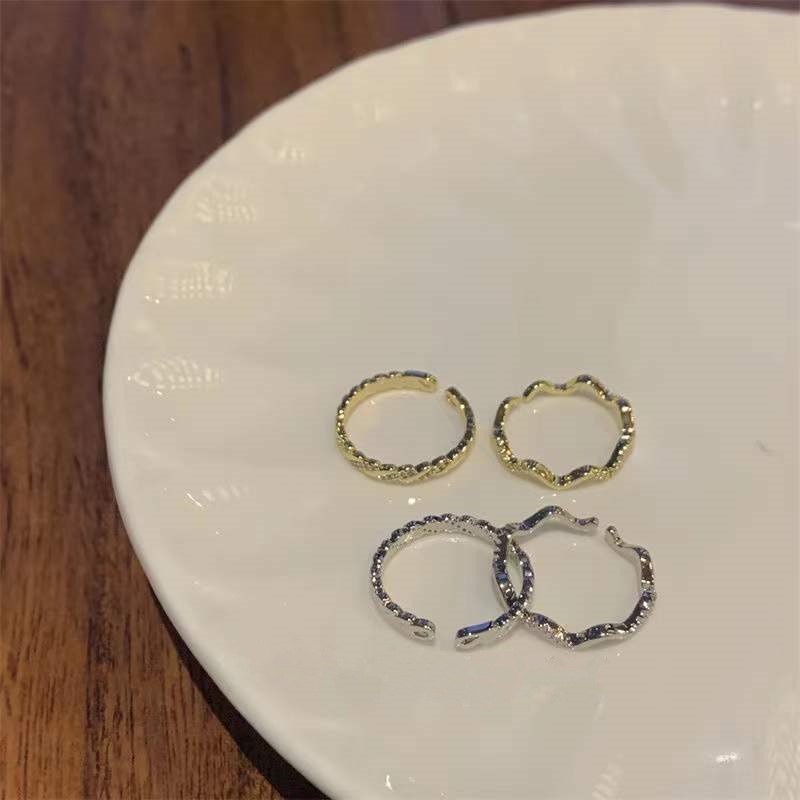 2pcs / Set Cincin Alloy Desain Gelombang Hias Berlian Imitasi Untuk Wanita