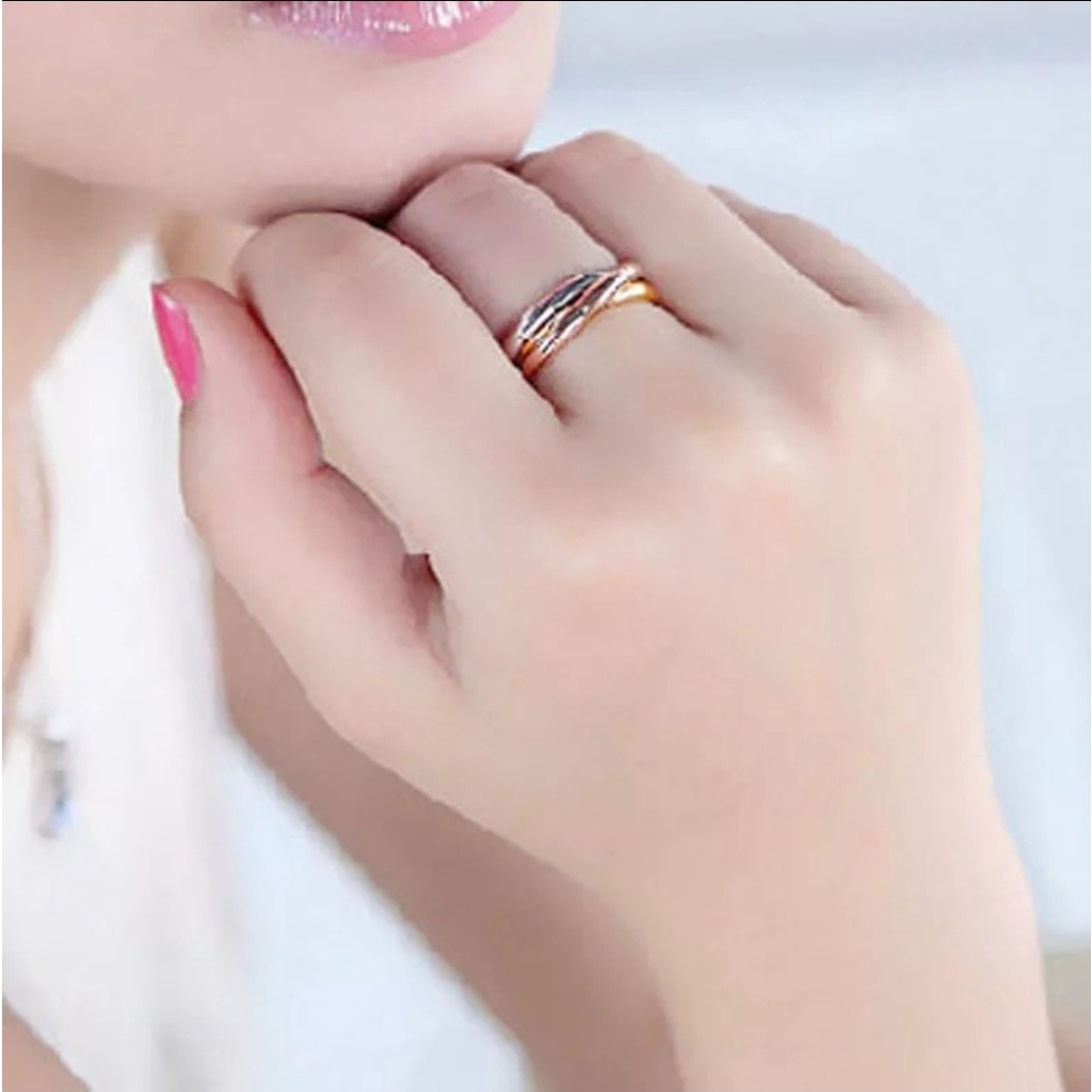 Cincin Titanium Model 3 Rings Kombinasi Warna Saling Bertautan