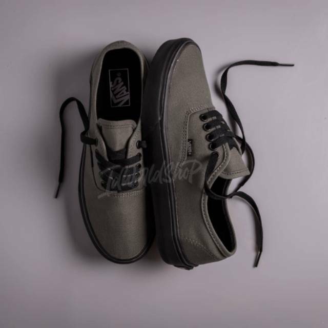 SEPATU VANS AUTHENTIC FULL BLACK HITAM POLOS WHITE PUTIH OLDSKOOL ERA SK8 PREMIUM BNIB ICC IFC DT