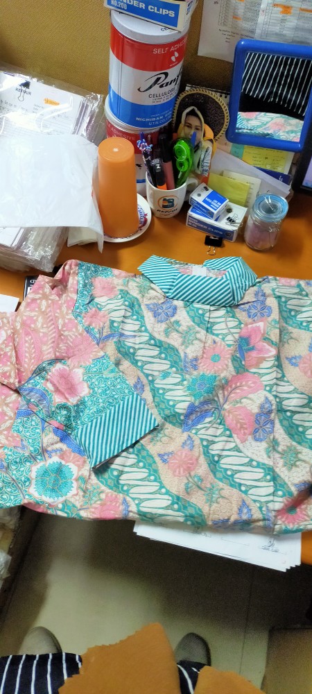 Tunik Kerja Pastel Chio Atasan Baju Batik Wanita Warna Soft