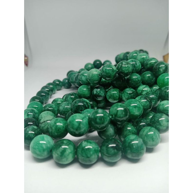 Batu Giok Hijau Tua -+ 38 Butir