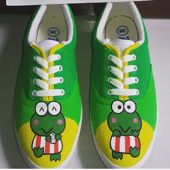 

SEPATU LUKIS BEBAS DESAIN CUSTOM NAMA GAMBAR KUALITAS RAPI CEPAT 72