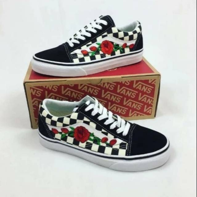 vans checkerboard rose