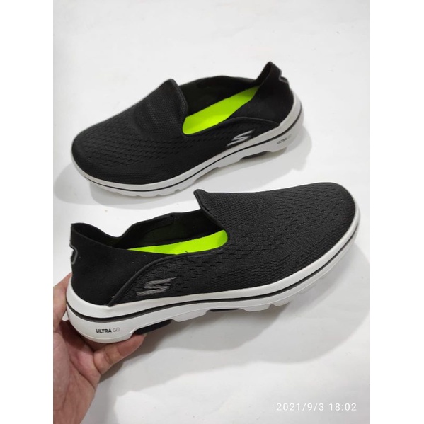 Skechers pria go walk5 injakType