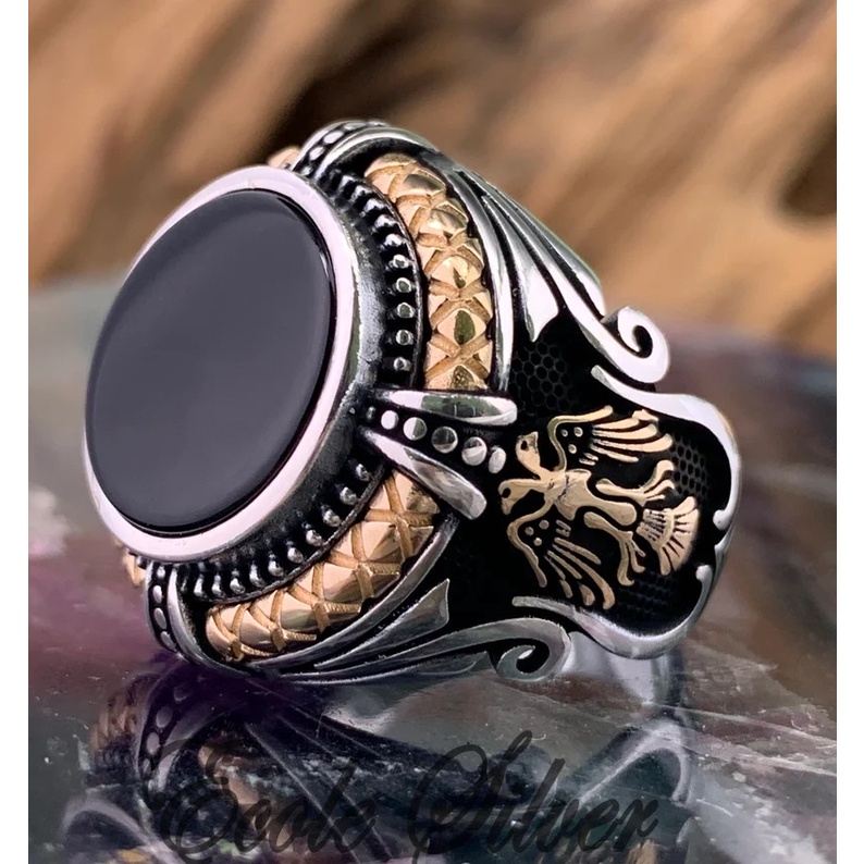 Cincin Desain Totem Misterius Bahan Stainless Steel Warna Hitam / Emas / Silver Untuk Pria