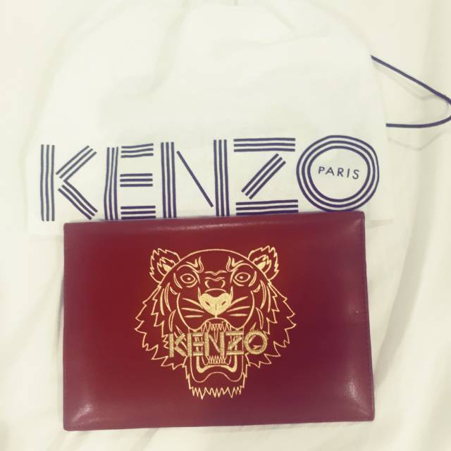 Kenzo clutch a5 (size : 22*14)