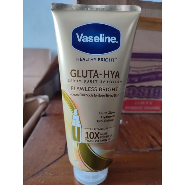 Vaseline Gluta Hya Flawless Bright 330ml/vaseline gluta hya 10x mencerahkan