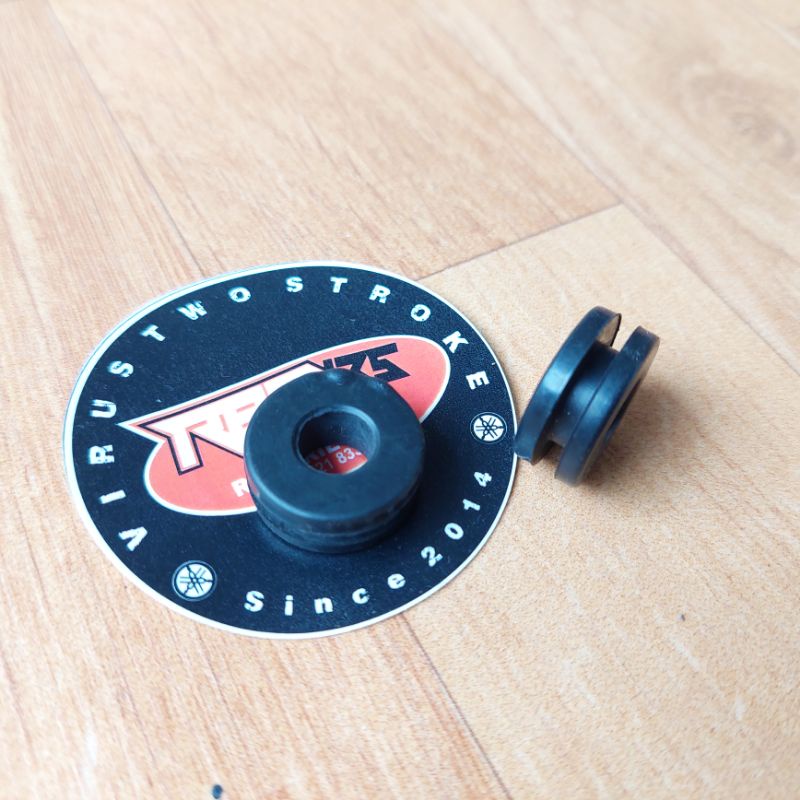 KARET BODY F1ZR KARET BODI F1ZR KARET TAMENG F1ZR KARET BODY YAMAHA F1ZR KARET BODY VEGA KARET BODY 