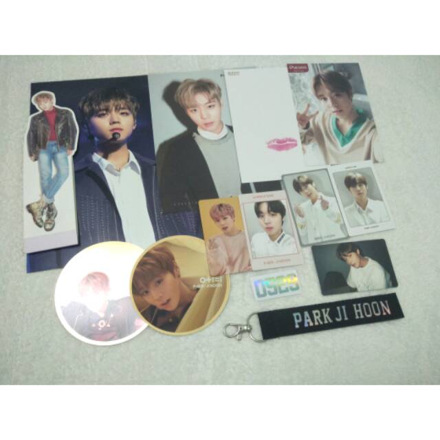 [BOOKED] bundle park jihoon wanna one photocard pc postcard official