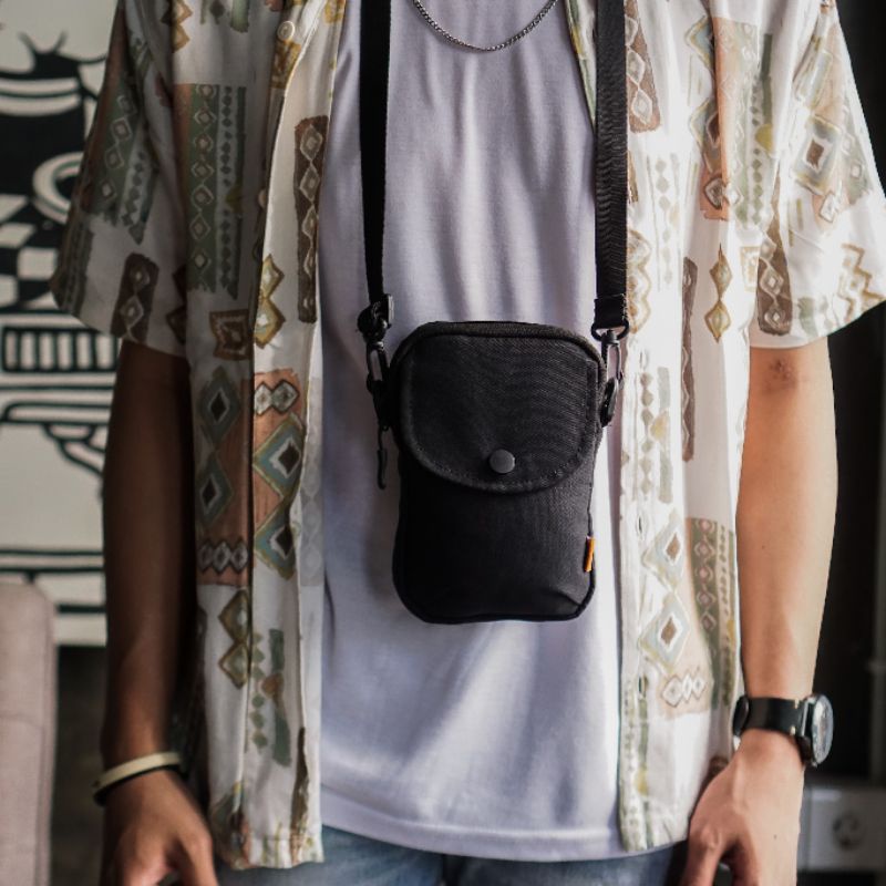 Tas Slempang  Walletbag Mini Pria Desain 2.0