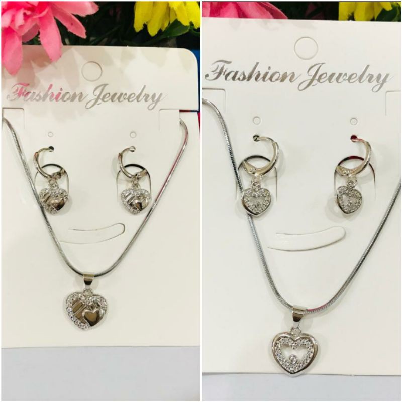 Fourfashion Set Wanita Kalung+Liontin Love Free Anting Kekinian YT021