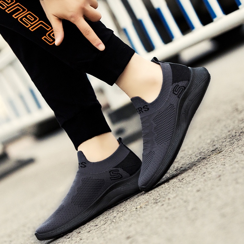 Highland Sepatu Pria Abu Sneakers Slip On Sepatu Kerja Kuliah Sepatu Trendy MR127