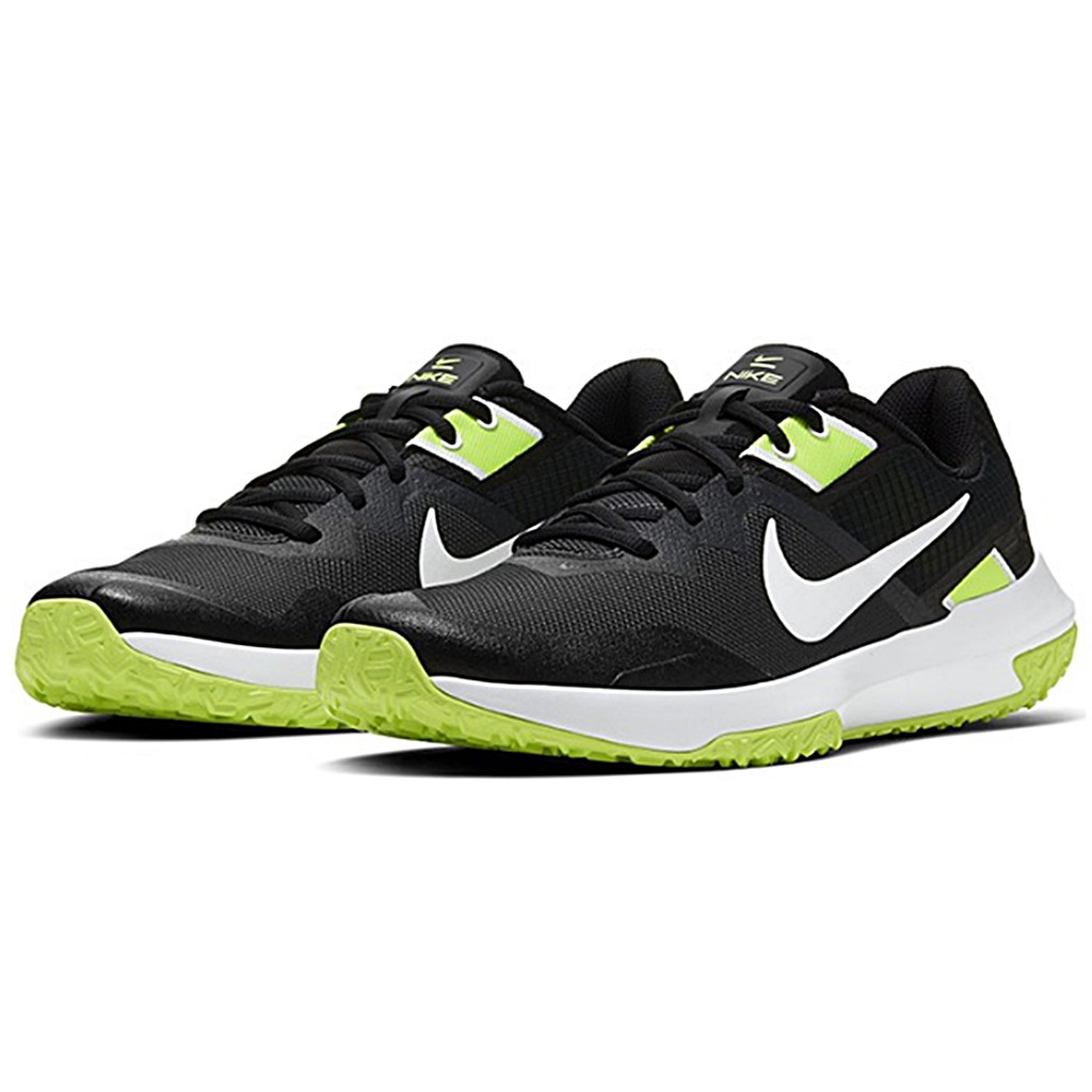 nike varsity compete tr 3 4e