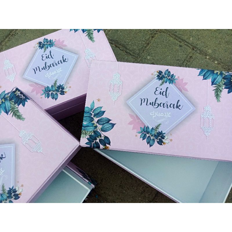 

HARDBOX EID MUBARAK, HAMPERS LEBARAN, KEMASAN KUE KERING