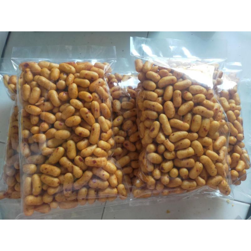 

Lartus Cemilan Pilus telur Ikan Bangkok Pedas Snack kiloan 200Gram