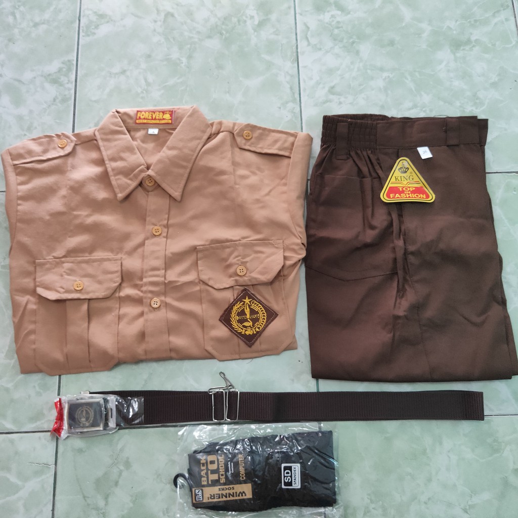 SERAGAM SEKOLAH SD SETELAN PRAMUKA SD LENGAN PENDEK LAKI-LAKI  KELAS 1 - 6 SD-1