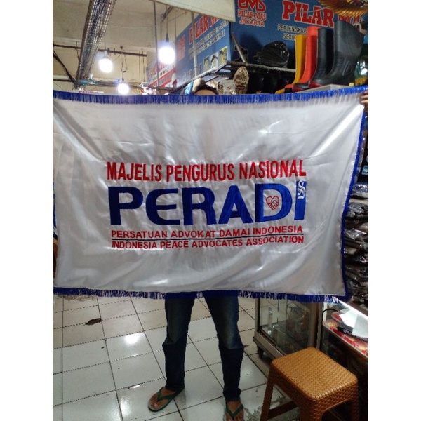 

Pataka bordir bahan saten